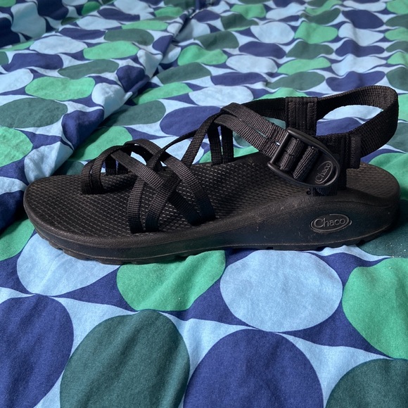 Chaco zX- like new! - worn a handful of times!! - Picture 3 of 4